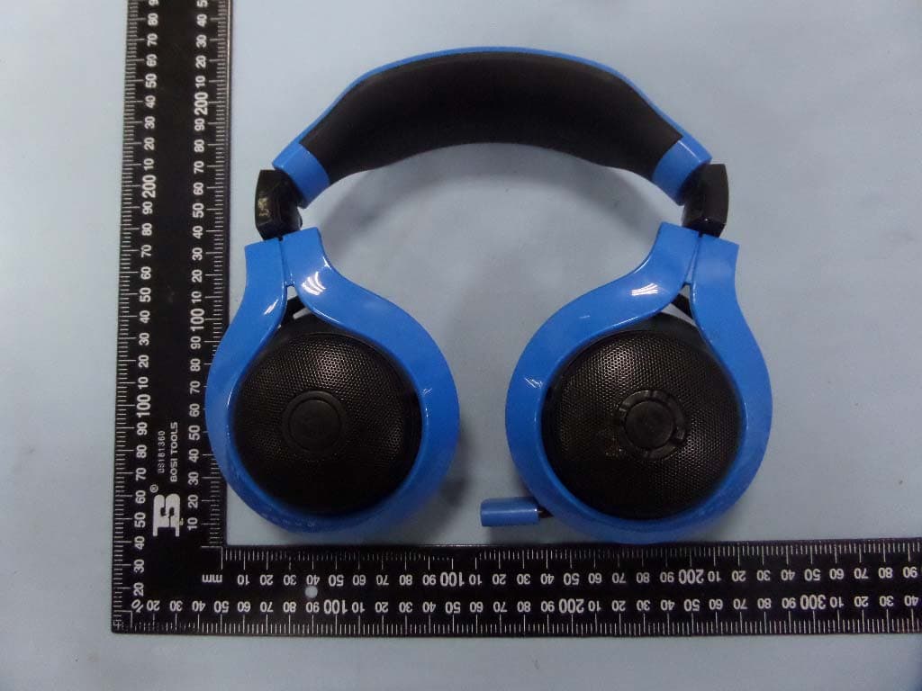 Bluetooth Headset - FCC ID VS9-FL300 - Good Better Best Ltd trading as Gioteck (3)