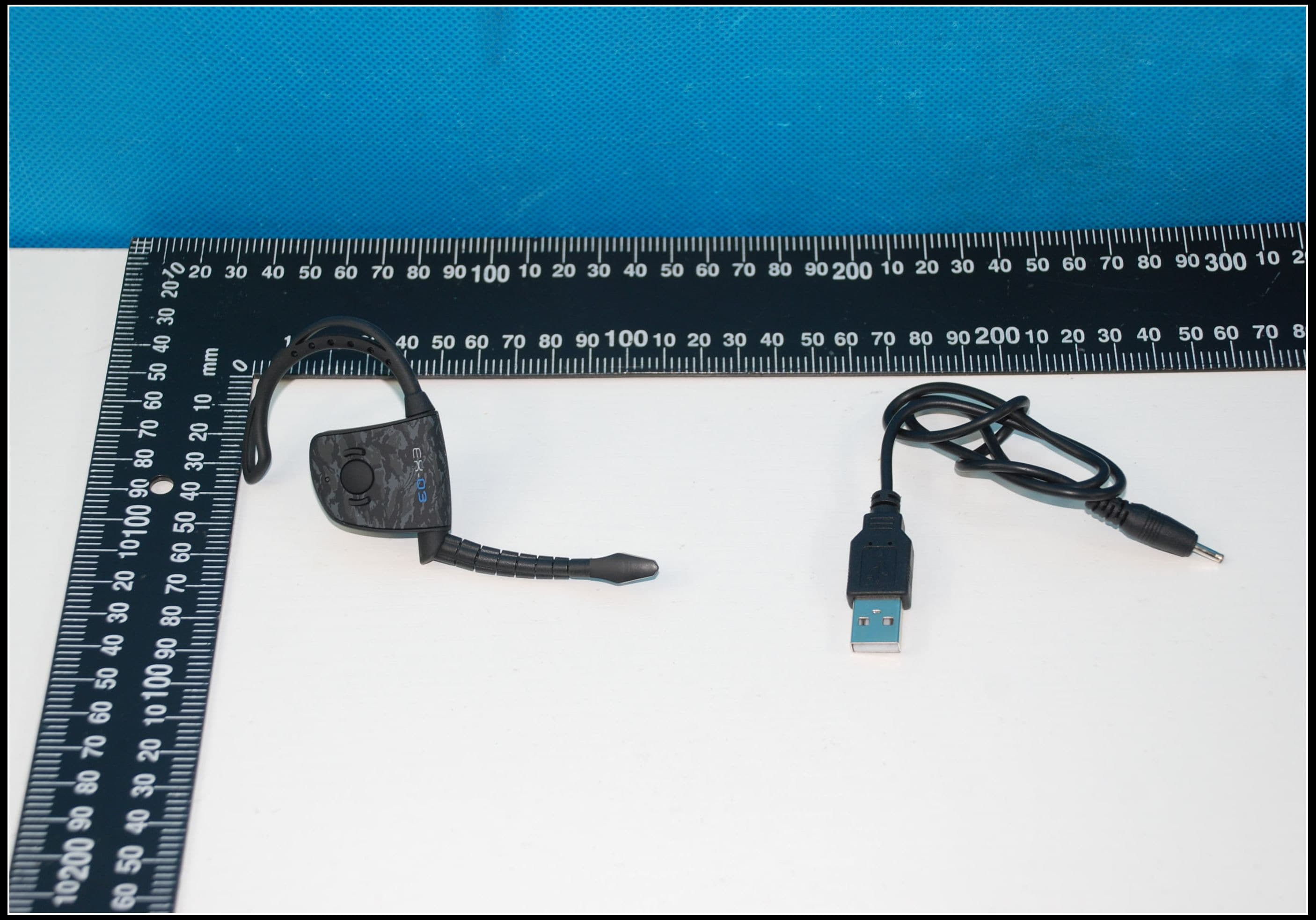 BLUETOOTH HEADSET - FCC ID VS9EX3PS31SW - Good Better Best Ltd trading as Gioteck (1)