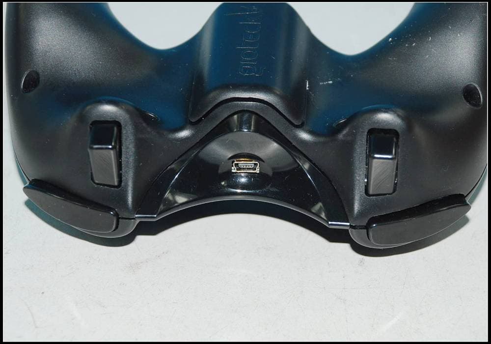 BLUETOOTH CONTROLLER FOR PS3 - FCC ID VS9GC1P31SL - Good Better Best Ltd trading as Gioteck (3)