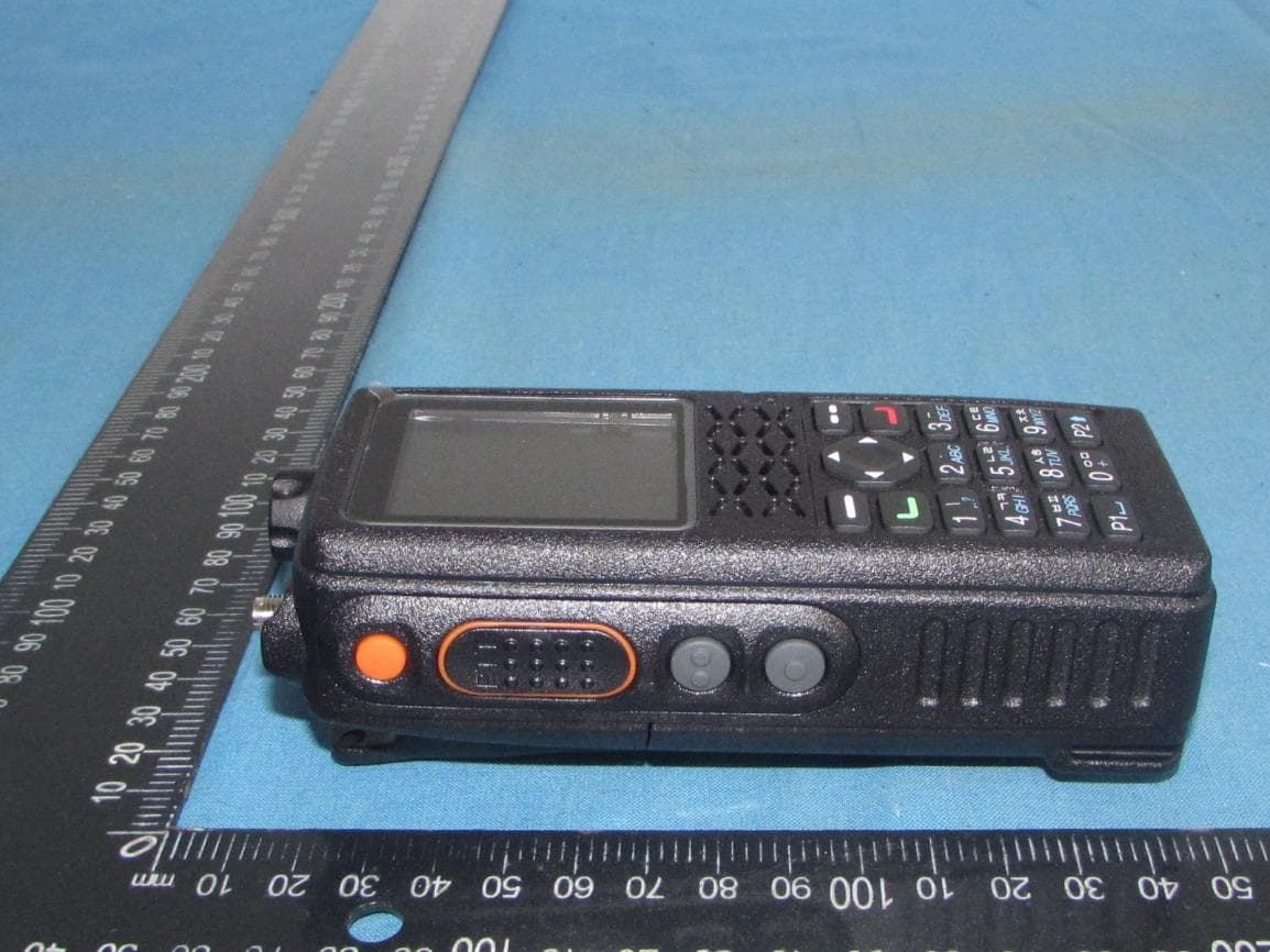 Digital 5W Portable Radio - FCC ID VSODX-7100 - YEONHWA M TECH CO.,LTD (4)