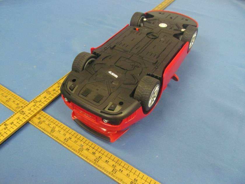 PORSCHE 911 GT2 - FCC ID VVA2580003 - Guangdong Alpha Animation and Culture Co., Ltd. (3)
