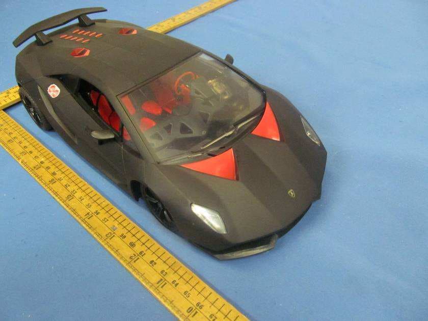 LAMBORGHINI SESTO ELEMENTO - FCC ID VVA2580005 - Guangdong Alpha Animation and Culture Co., Ltd. (2)