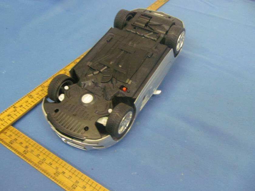 MERCEDES-BENZ SLS AMG - FCC ID VVA2580007 - Guangdong Alpha Animation and Culture Co., Ltd. (4)