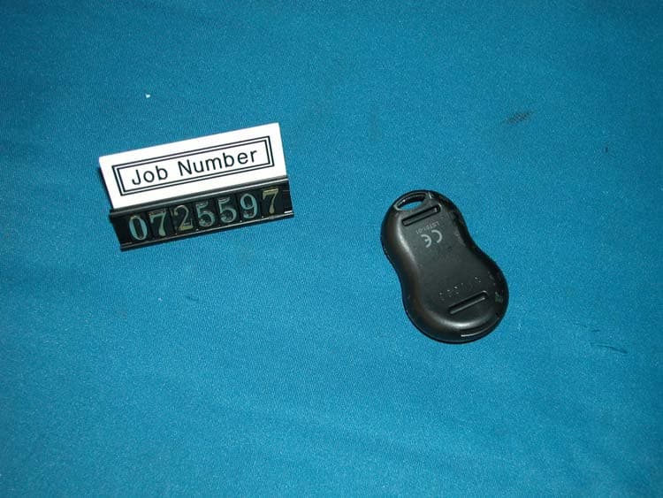 Remote Door Lock System (433.9MHz Tx) - FCC ID VVK01 - Locca Tech Limited (2)