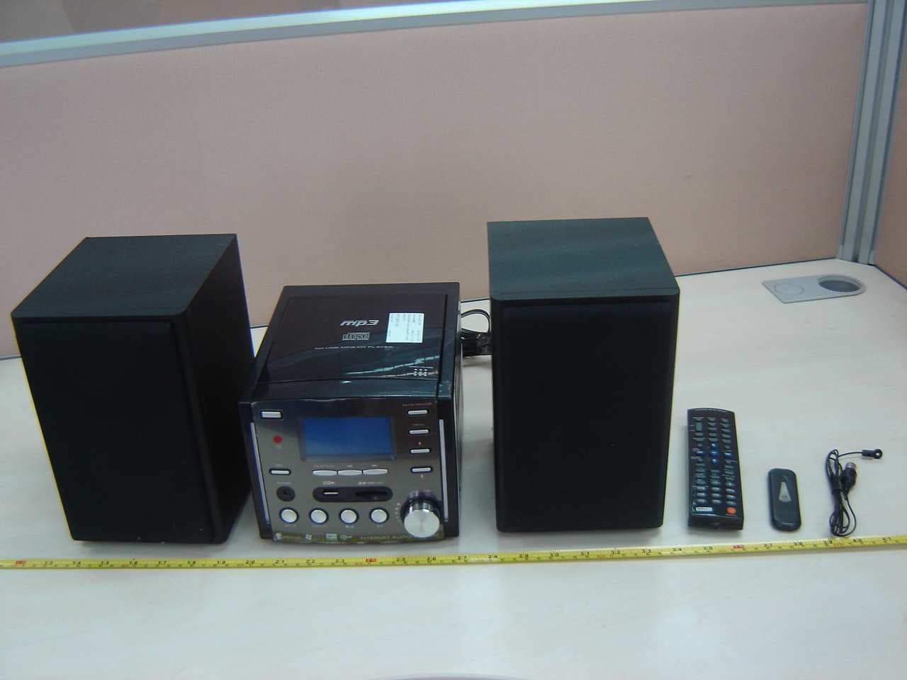Internet Radio Micro Hi-Fi System - FCC ID VWPKENWIN00001 - KENWIN INDUSTRIAL (H.K.) LTD. (2)