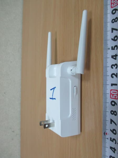 802.11 b/g/n 2.4G Indoor Wireless Smart Repeater (2T2R) - FCC ID VYTLP8696P - Loopcomm Technology,.Inc. (4)