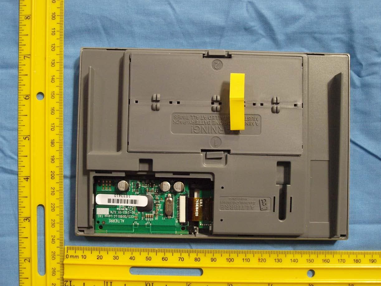 2.4GHz FHSS RFID ELECTRONIC LABELING LARGE TAG - FCC ID W22-ATAG400E - Store Intelligence Inc.