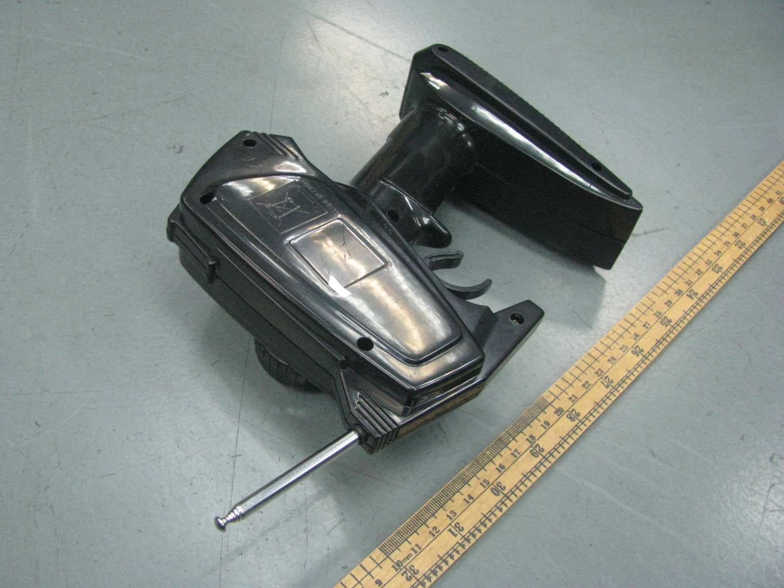 1:10 R/C Toys - FCC ID W2MXQ-M19TX49 - XQ ARTS TOYS CO., LTD (3)