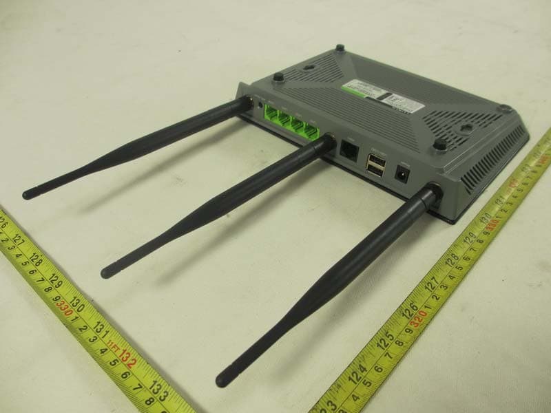 Dual Band Wireless AC1750 Gigabit Router - FCC ID W59XWR1750 - Legrand AV Inc. (3)