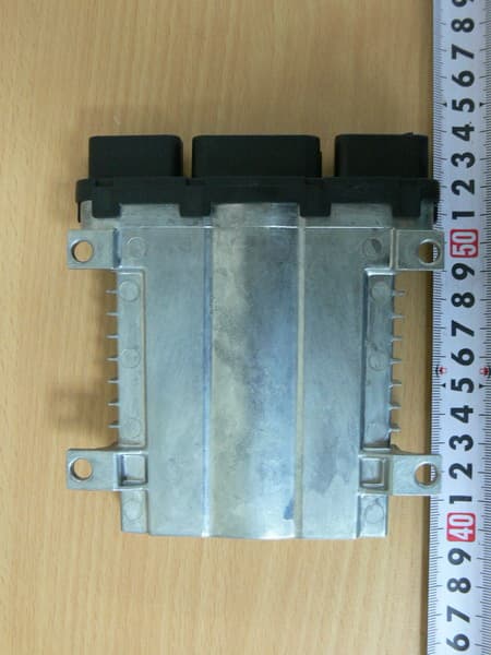 Car machine - FCC ID W99PI02 - Creative Werks Incorporated (2)