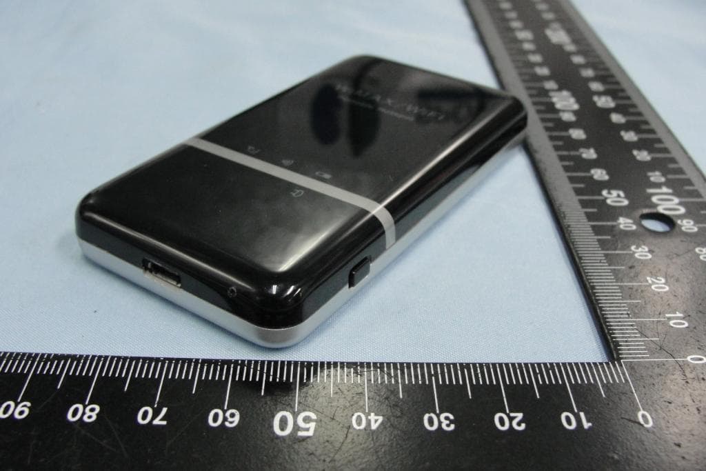 Portable WiMAX WiFi Router - FCC ID W9V-MF250-GP - Green Packet Berhad, Taiwan