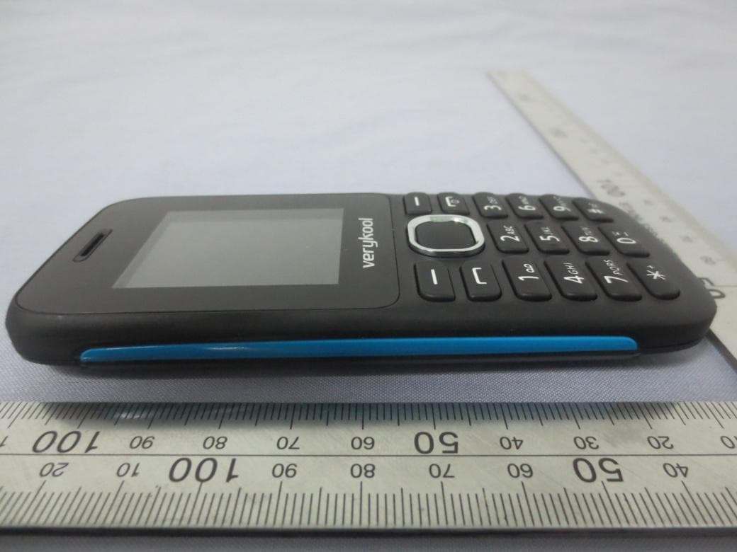 1.77 Inch Feature Phone - FCC ID WA6I1211 - VeryKool USA Inc (1)
