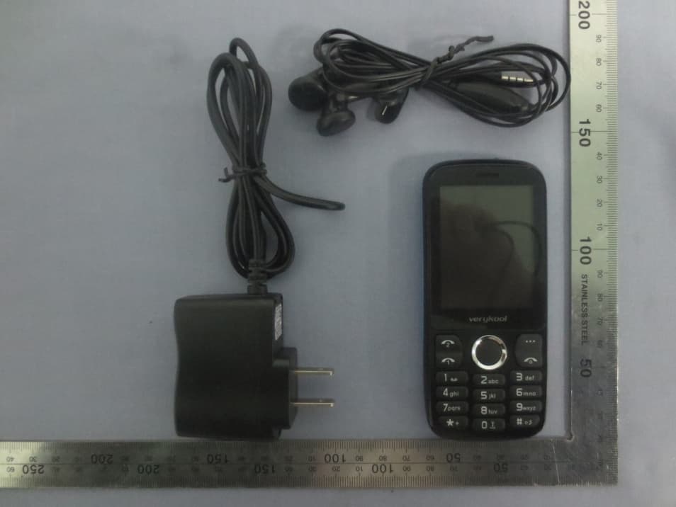 Mobile Phone - FCC ID WA6I240 - VeryKool USA Inc (2)
