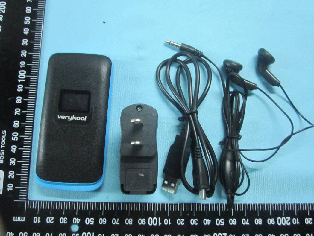 Mobile Phone - FCC ID WA6I330 - VeryKool USA Inc