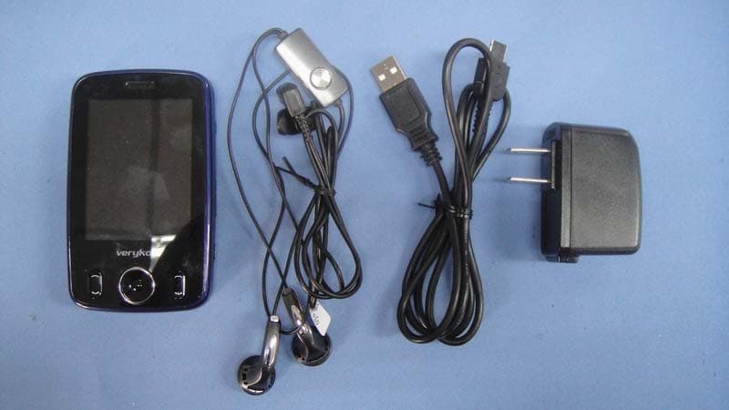 EDGE/GSM Mobile Phone with BT and WiFi - FCC ID WA6I720 - VeryKool USA Inc (1)