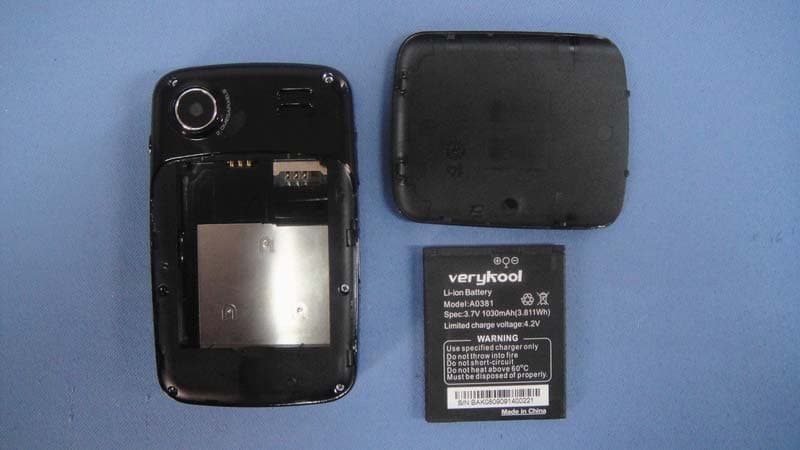 EDGE/GSM Mobile Phone with BT and WiFi - FCC ID WA6I720 - VeryKool USA Inc (3)