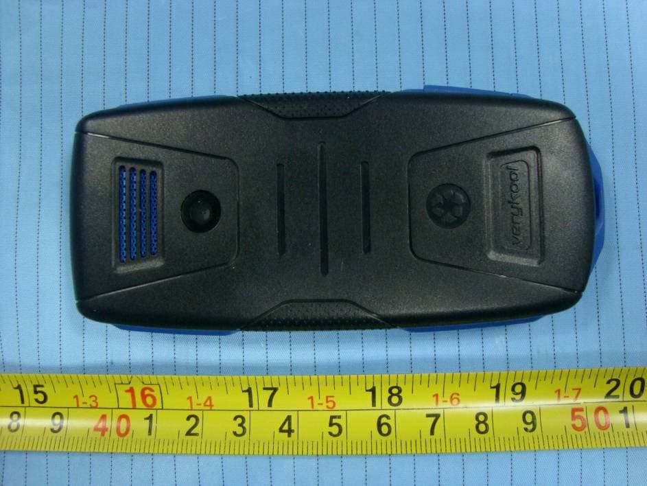 GSM/GPRS Quad-Band Mobile Phone - FCC ID WA6R13 - VeryKool USA Inc (1)