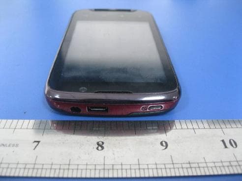 GSM/GPRS Tri-band Mobile Phone - FCC ID WA6R700 - VeryKool USA Inc (2)
