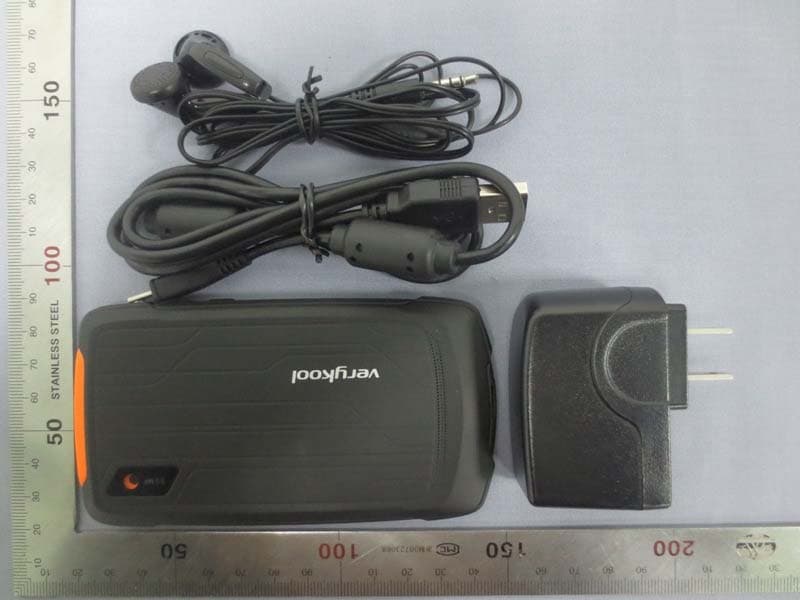 Mobile Phone - FCC ID WA6RS75 - VeryKool USA Inc (2)
