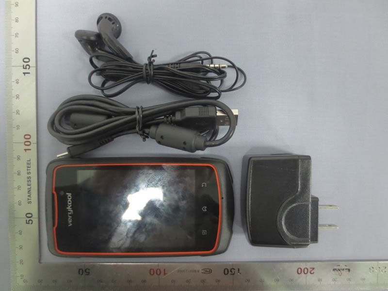 Mobile Phone - FCC ID WA6RS75 - VeryKool USA Inc (3)