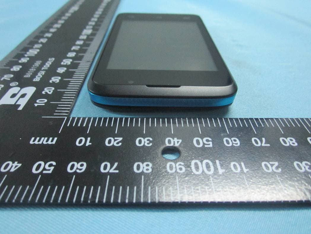Mobile Phone - FCC ID WA6S354 - VeryKool USA Inc (4)