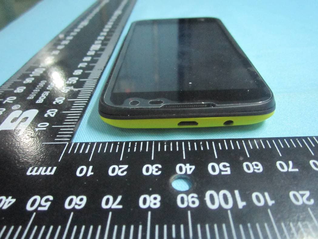 Mobile Phone - FCC ID WA6S4510 - VeryKool USA Inc (1)