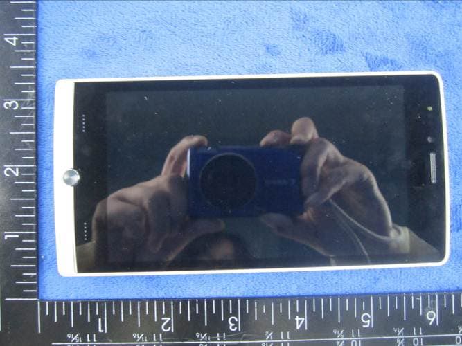 Mobile Phone - FCC ID WA6S5014 - VeryKool USA Inc (4)