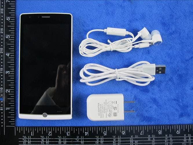 Mobile Phone - FCC ID WA6S5014 - VeryKool USA Inc (1)