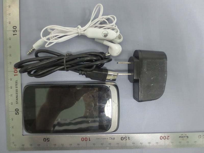 Mobile Phone - FCC ID WA6S732 - VeryKool USA Inc (3)
