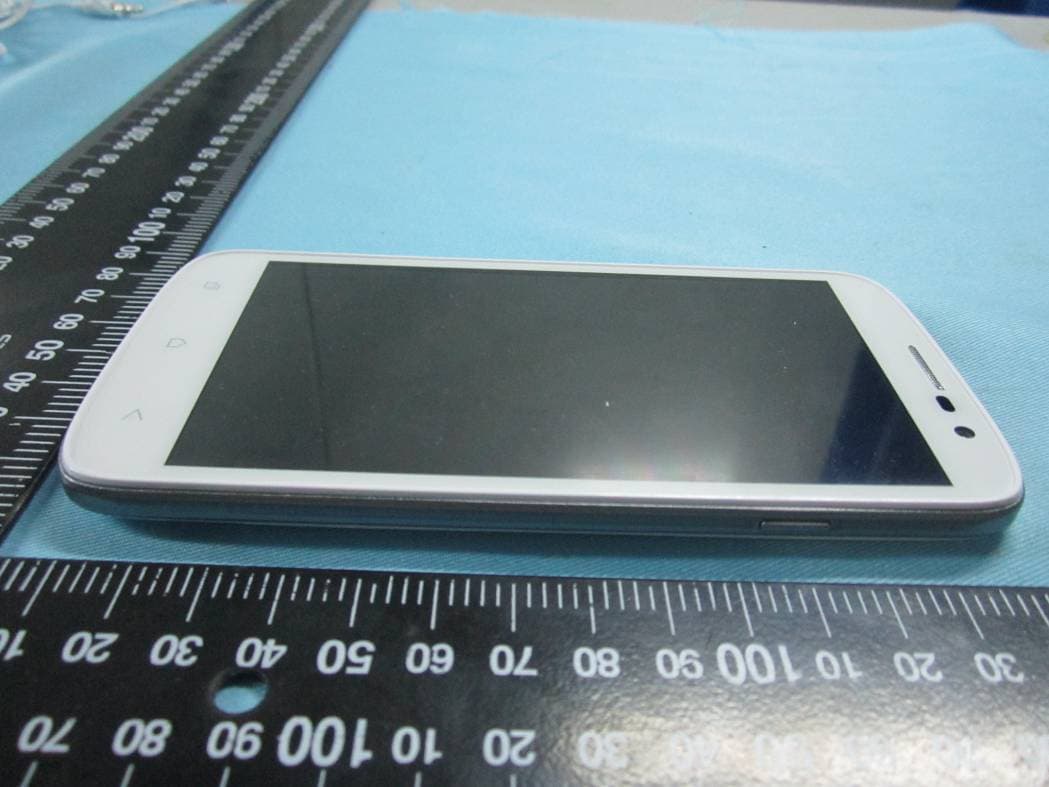 Mobile Phone - FCC ID WA6SL5000 - VeryKool USA Inc (3)