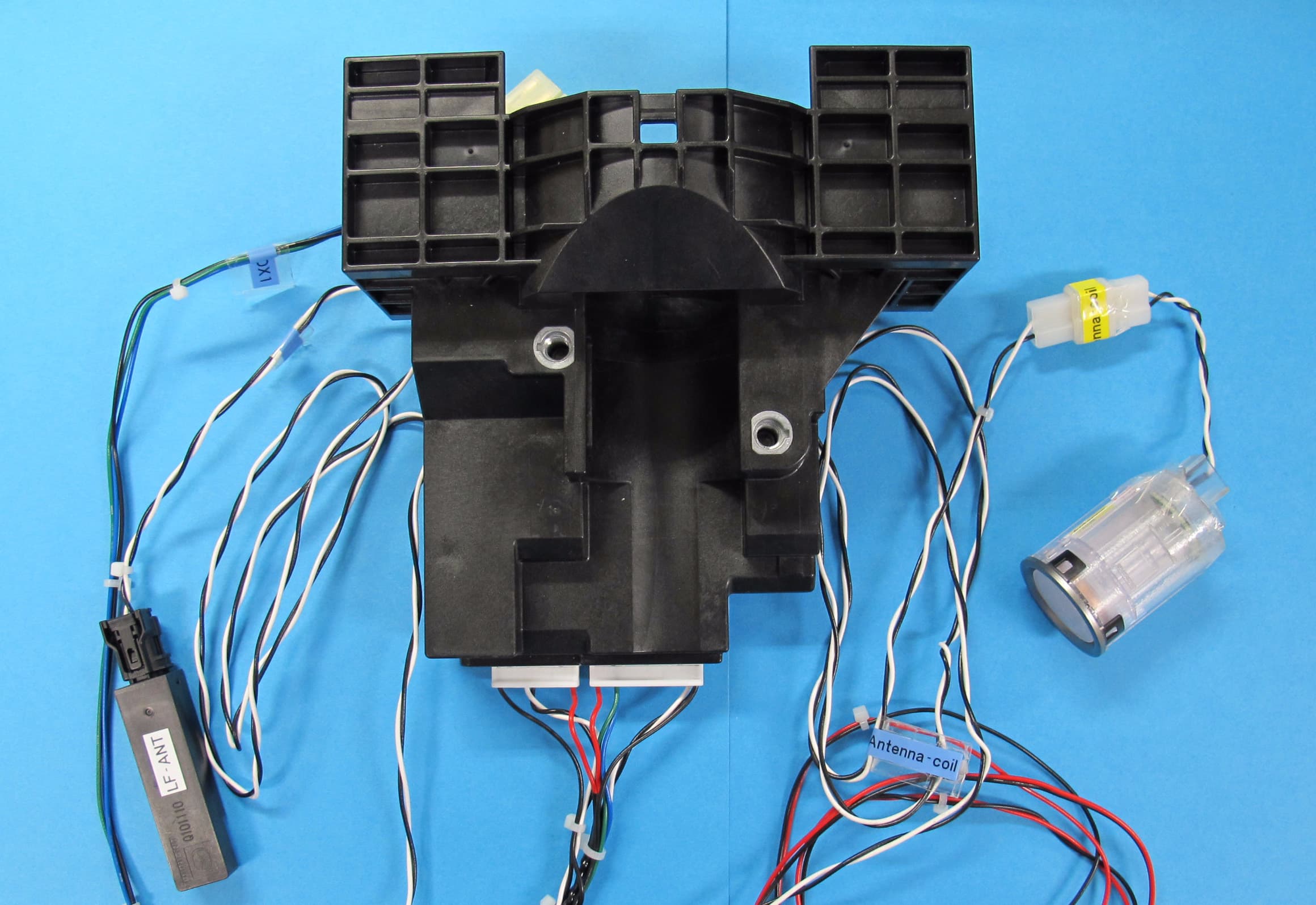 Keyless System SSU - FCC ID WAZSKE13301 - Mitsubishi Electric Corporation Himeji works