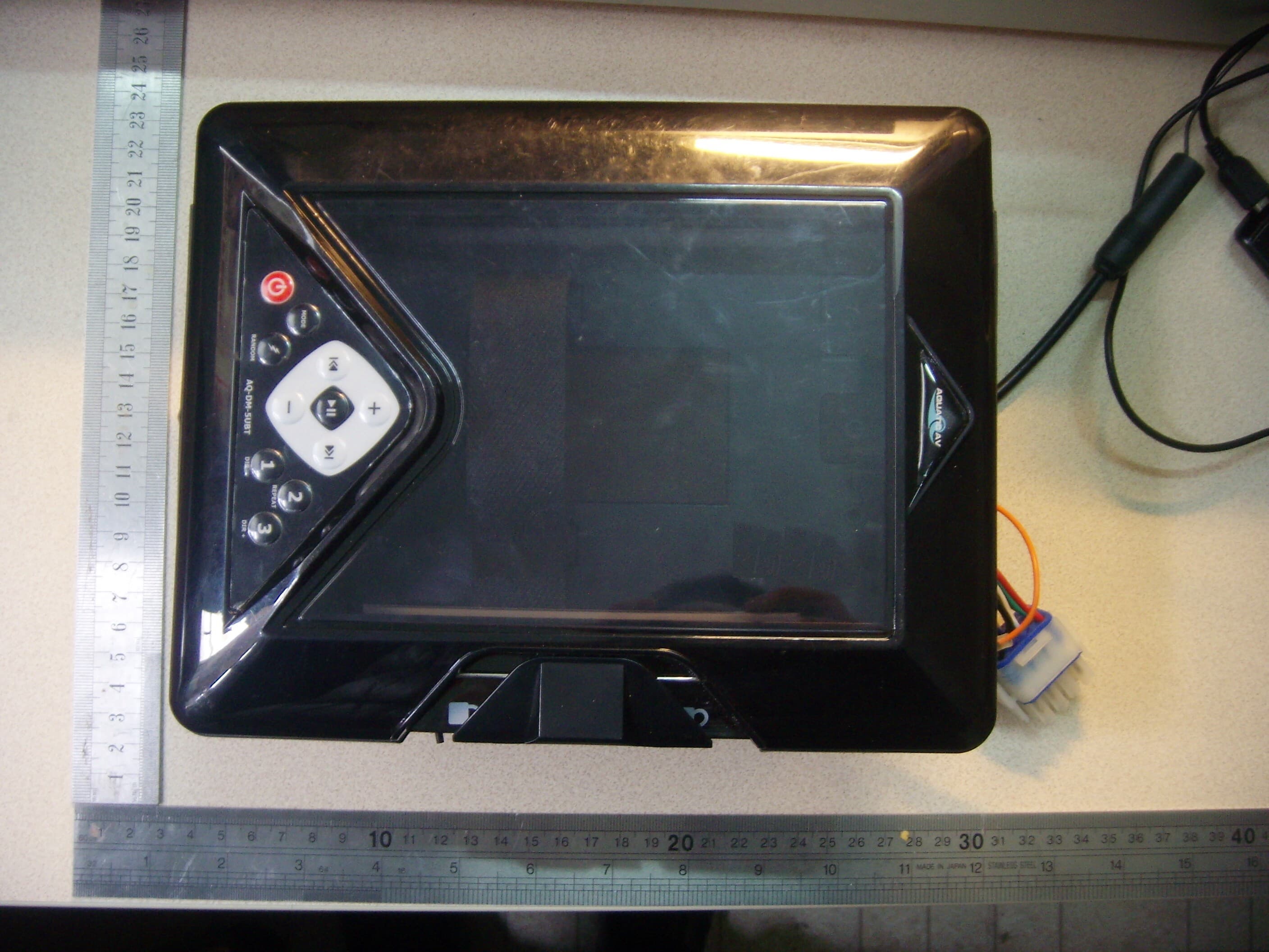 WATER/DUST PROOF MP3/IPOD DIGITAL MEDIA LOCKER - FCC ID WBQAQRFDM5D - AQUATIC AV (2)