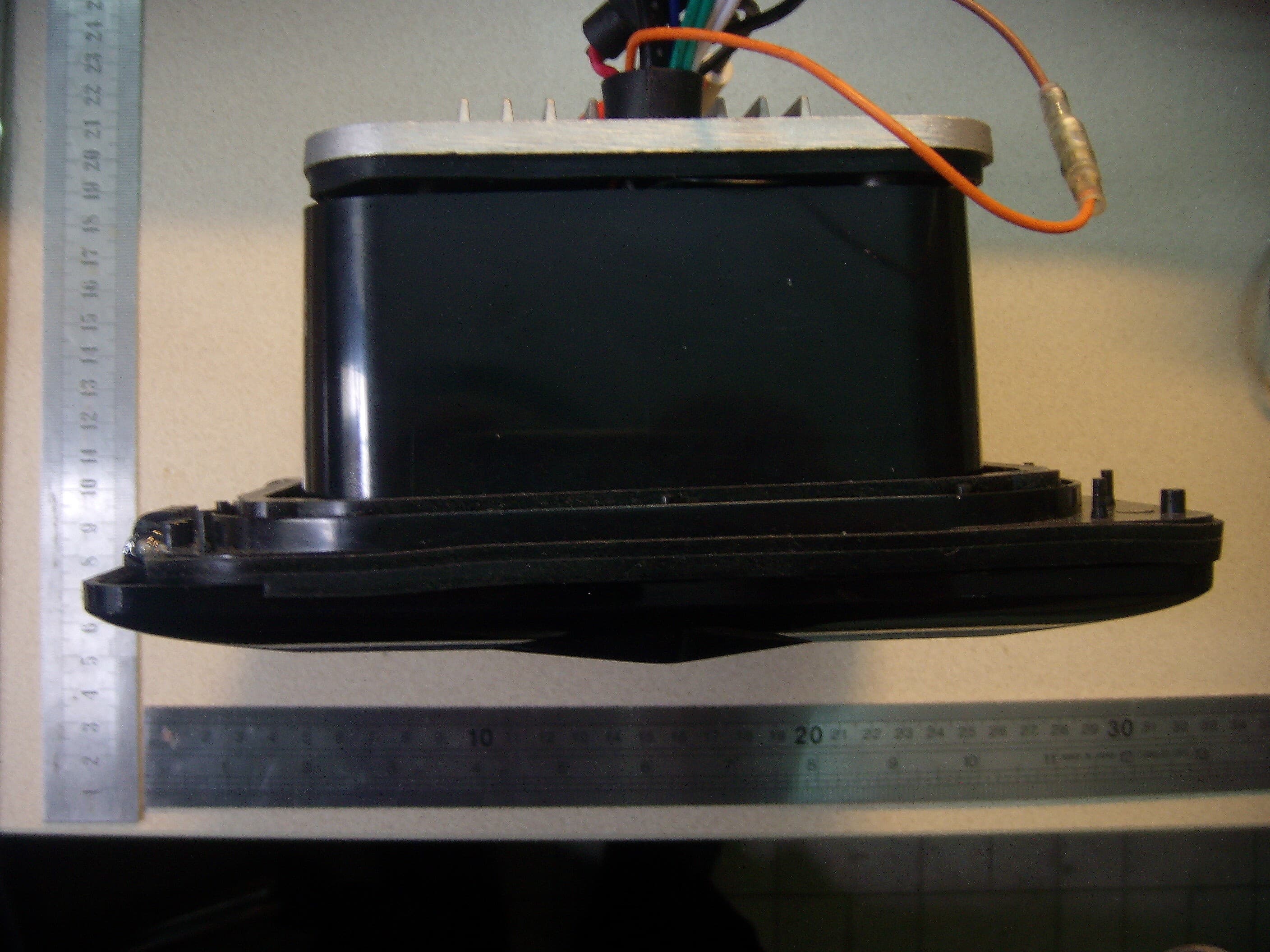 WATER/DUST PROOF MP3/IPOD DIGITAL MEDIA LOCKER - FCC ID WBQAQRFDM5D - AQUATIC AV