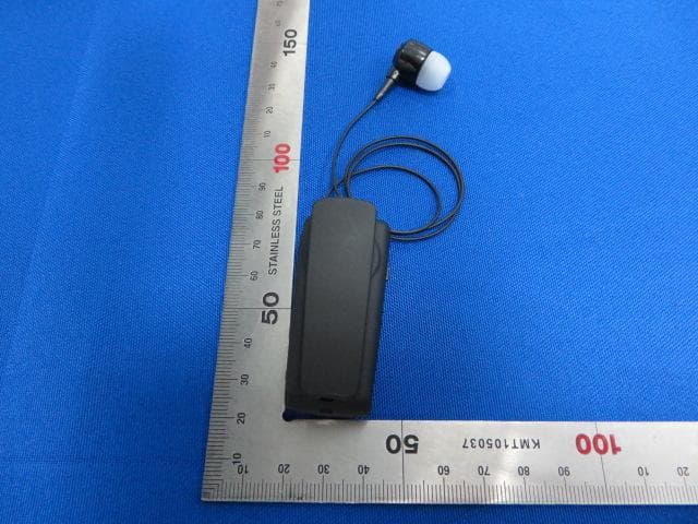 Bluetooth Headset - FCC ID WD3UA28SE - Channel Enterprises (HK) Ltd. (2)