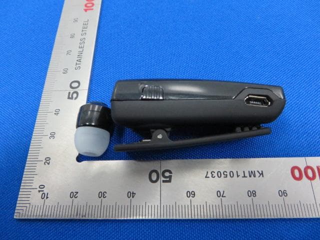 Bluetooth Headset - FCC ID WD3UA28SE - Channel Enterprises (HK) Ltd. (4)