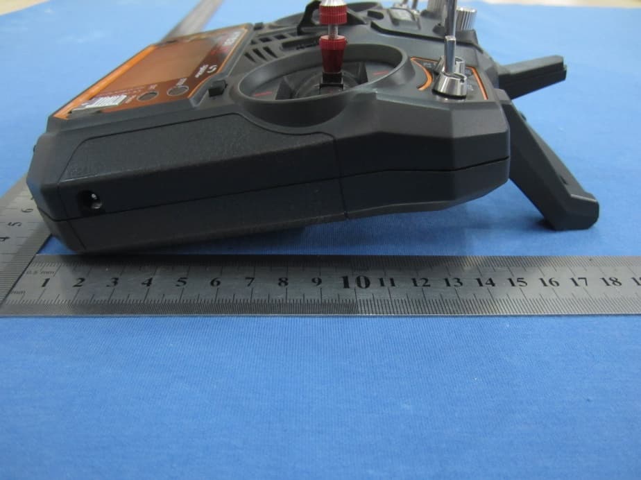 Digital proportional radio control system - FCC ID WIZKT631ST - Kyosho Corporation of America (4)