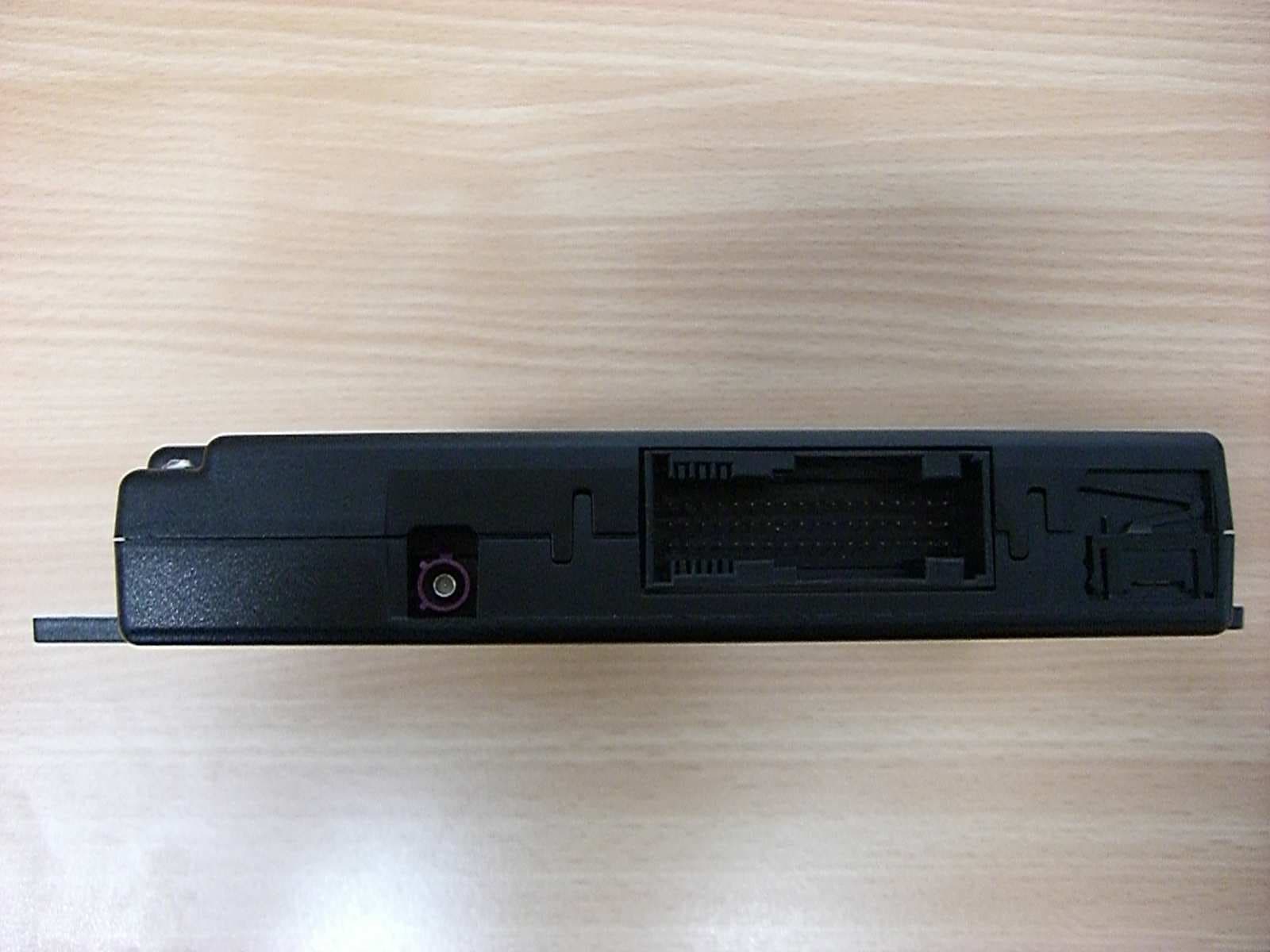 Hands-Free Unit with Bluetooth, WLAN and GSM/WCDMA, HT-5 - FCC ID WJLHT-5 - Molex CVS Bochum GmbH (4)