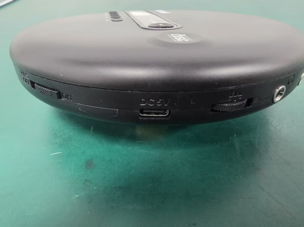 Wireless CD Player - FCC ID WKA-BTCDPL4 - MAXELL CORPORATION OF AMERICA (4)