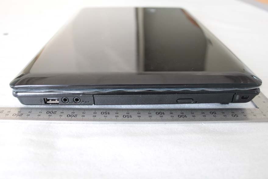 Notebook Computer - FCC ID WL6-BR45IIX6230 - ELITEGROUP COMPUTER SYSTEMS CO., LTD (4)