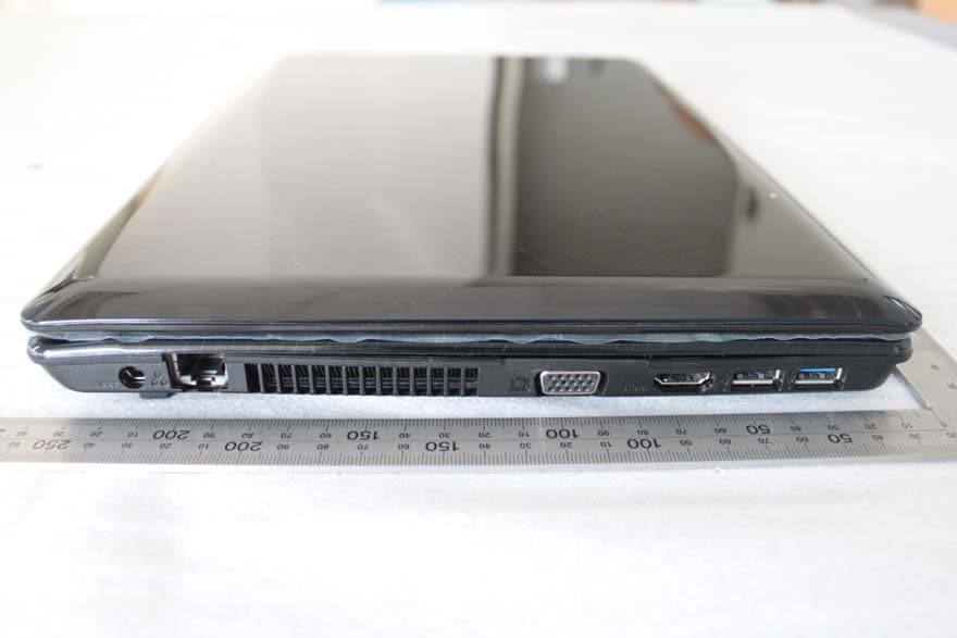 Notebook Computer - FCC ID WL6-BR45IIX6230 - ELITEGROUP COMPUTER SYSTEMS CO., LTD (2)