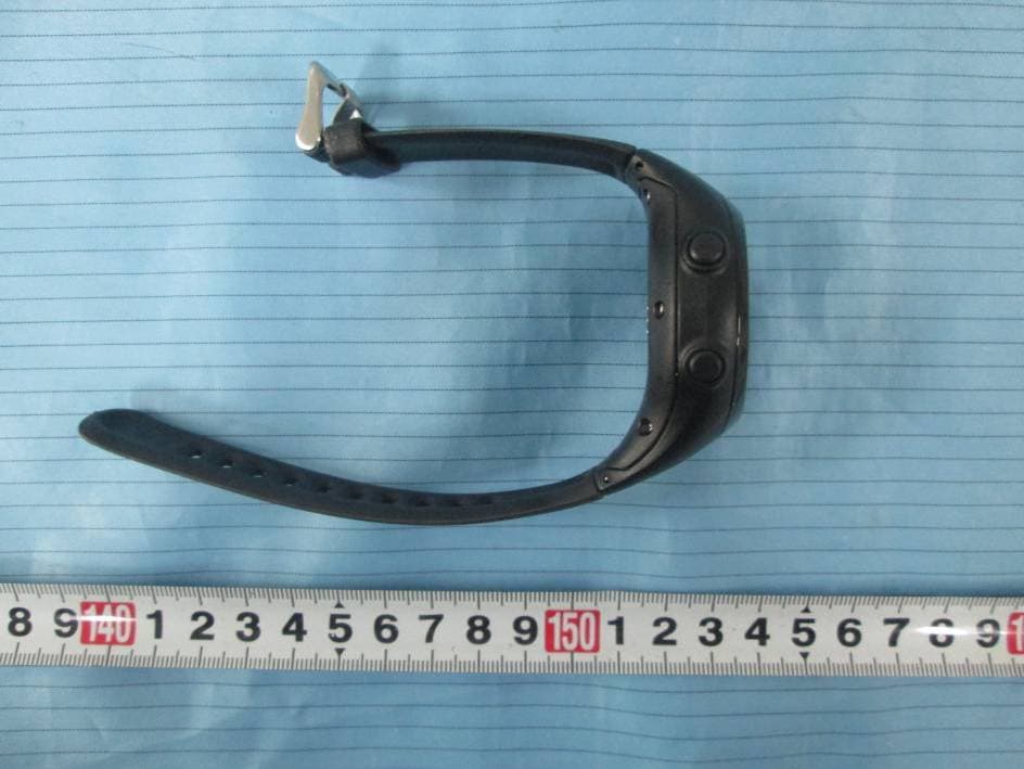 Bluetooth GPS Watch - FCC ID WM4745 - Latitude Limited (5)