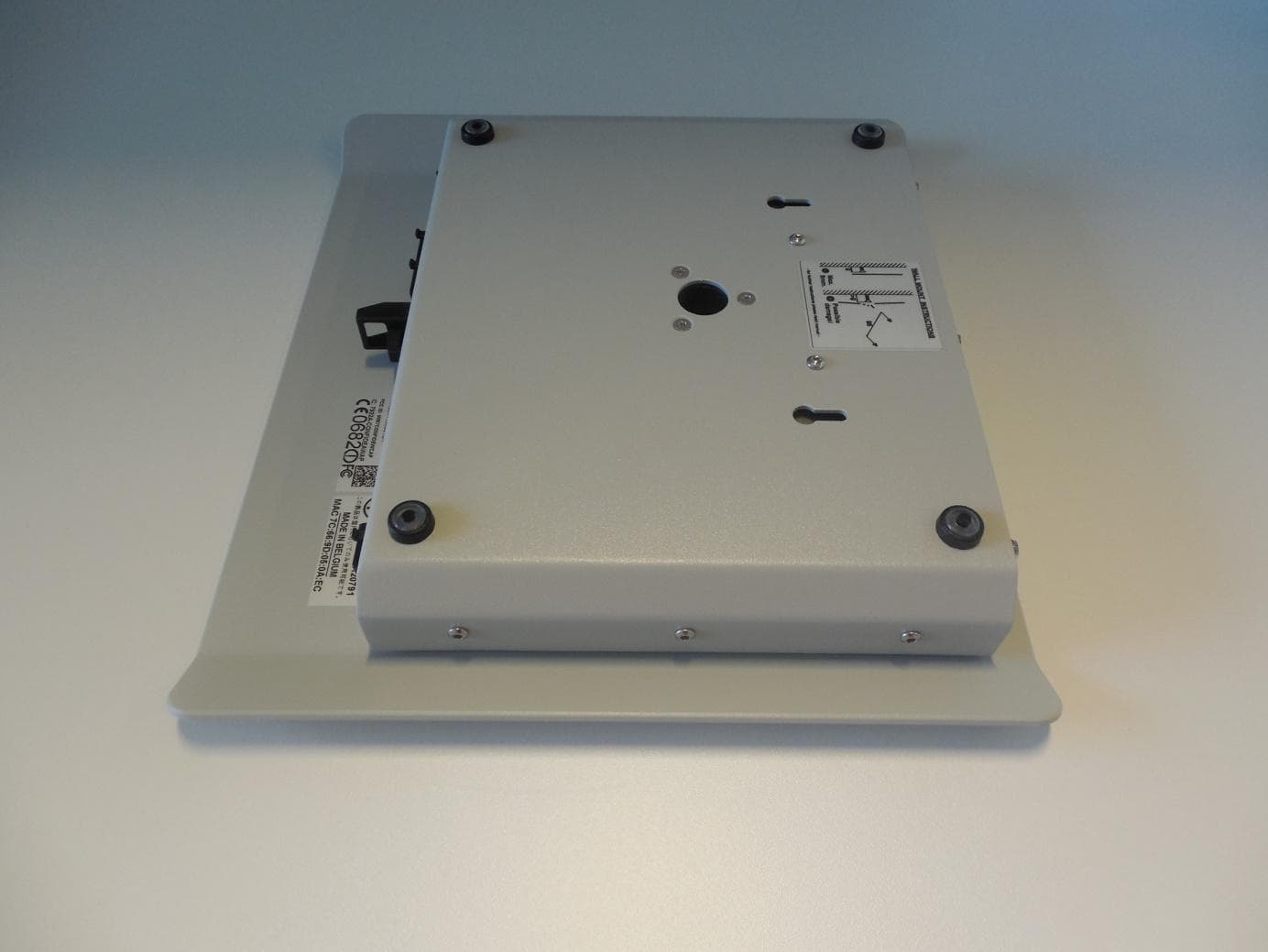 Wireless Conference System (delegated unit) - FCC ID WM7CONFIDEAWCAPG3 - Televic NV (2)