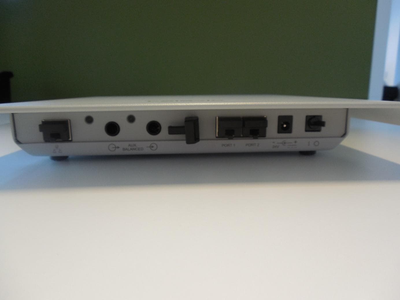 Wireless Conference System (delegated unit) - FCC ID WM7CONFIDEAWCAPG3 - Televic NV (3)