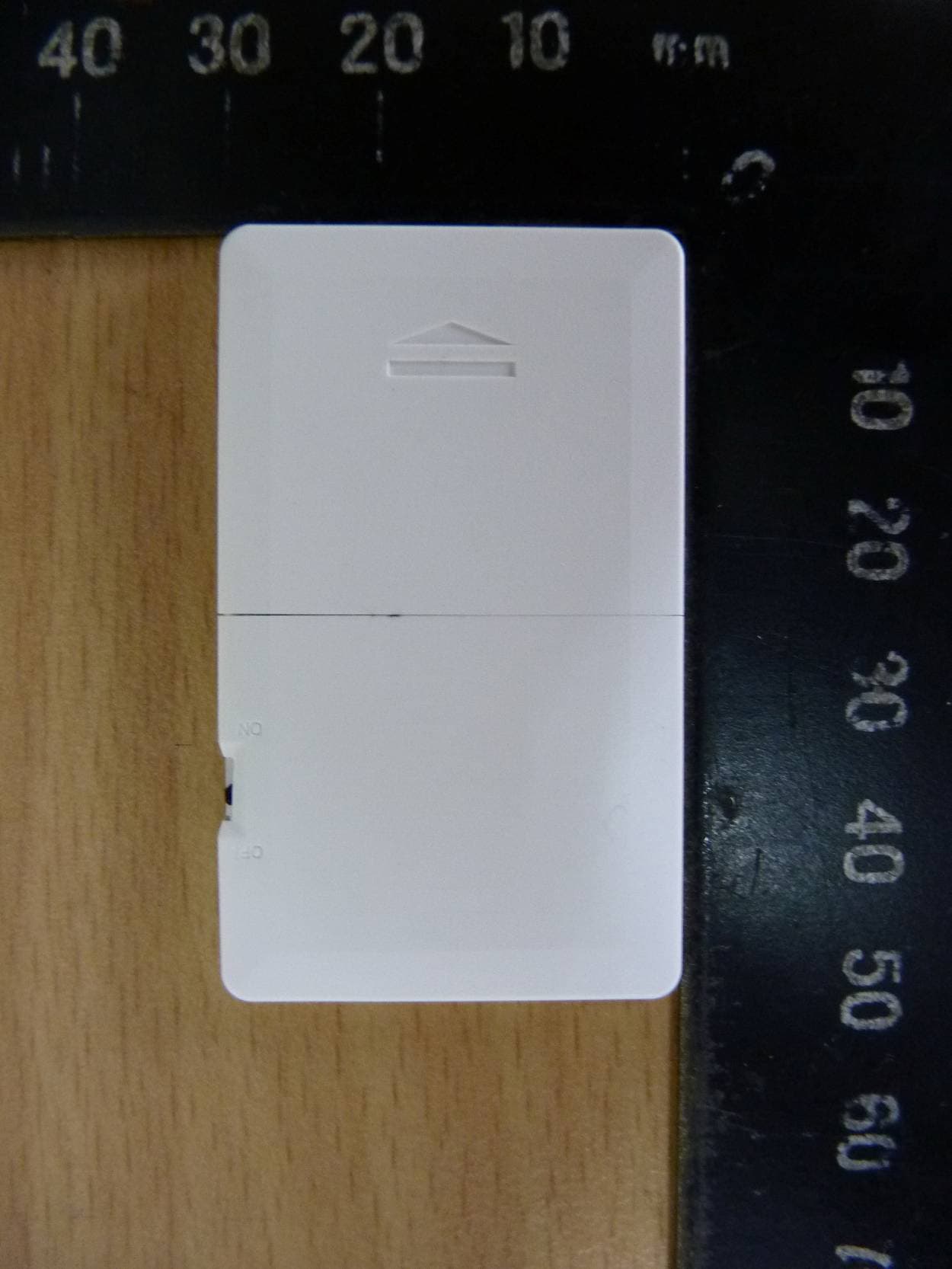 Wallet Reminder / Wallet Tag / Slim Remote Tag - FCC ID WMPXX21XX - Ardi Technology Corp. (2)
