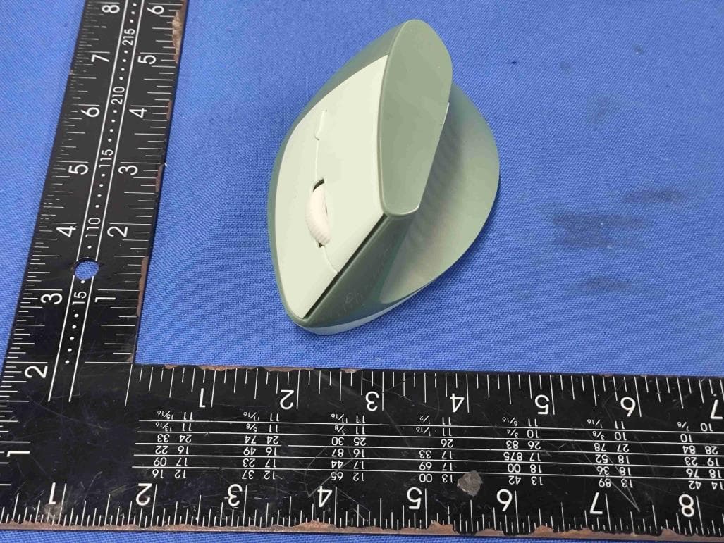 Ergonomic wireless Mouse and mouse set --- Mouse - FCC ID WOX-SM-M11G - Shenzhen SQT Electronics Co., Ltd.