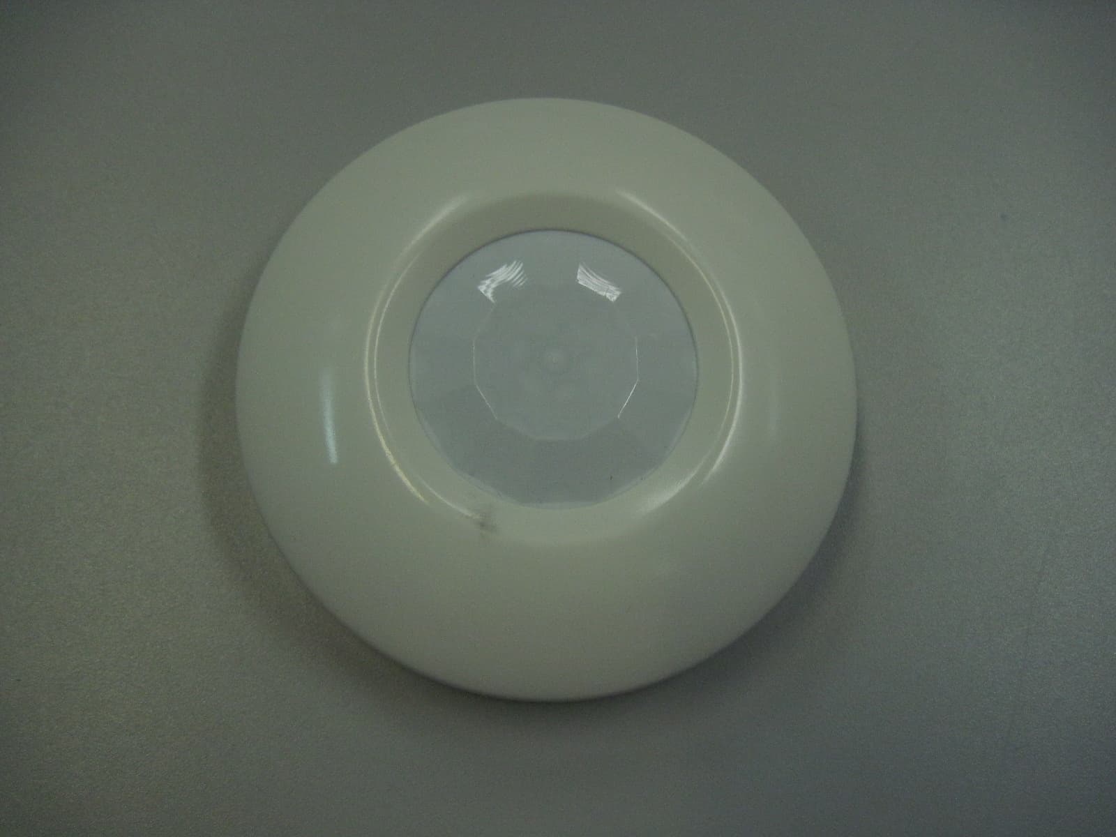 WIRELESS POWERCODE DIGITAL CEILING MOUNT PIR DETECTOR - FCC ID WP3DISCMCW - Visonic Ltd. (2)