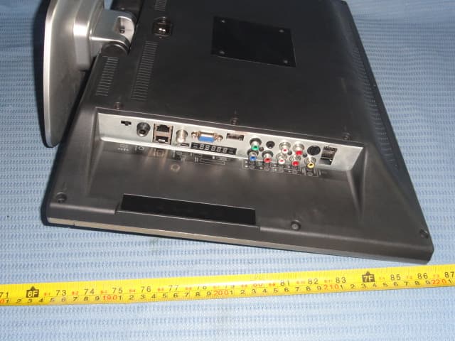LCD TV - FCC ID WQ5CV2200M - PDI Communication System, Inc. (2)