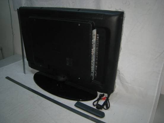 LCD TV - FCC ID WQ5CV3700M - PDI Communication System, Inc. (2)