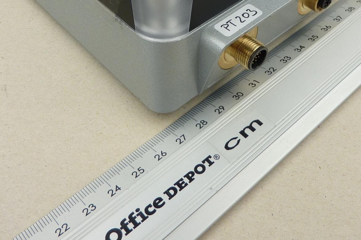 UHF RFID  read / write device - FCC ID WRMRFU620 - Sick AG (3)