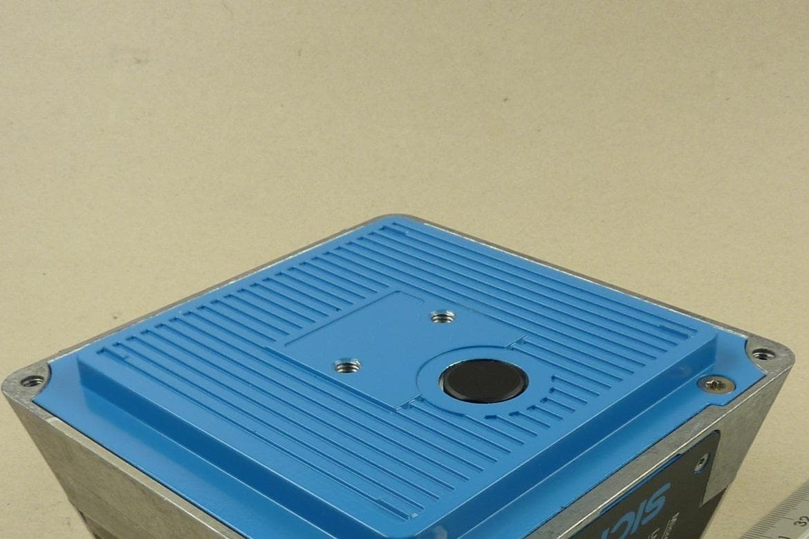 UHF RFID  read / write device - FCC ID WRMRFU620 - Sick AG (5)